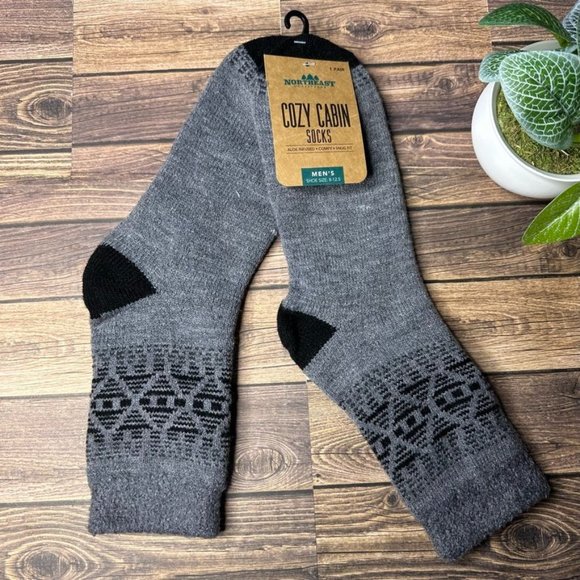 NWT Northeast Outfitters Mens Cozy Cabin Socks Crew Size Large (Black Grey) - Picture 1 of 8